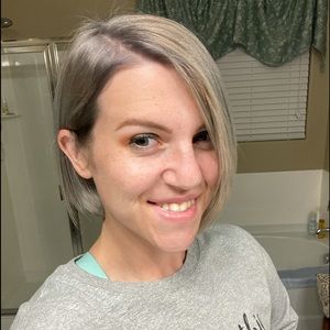 Meet your Posher, Candace